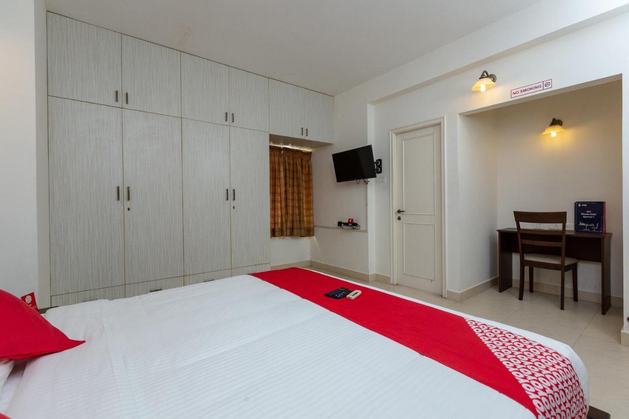 Oyo 23202 Cute Orange Service Apartments Csennai Kültér fotó